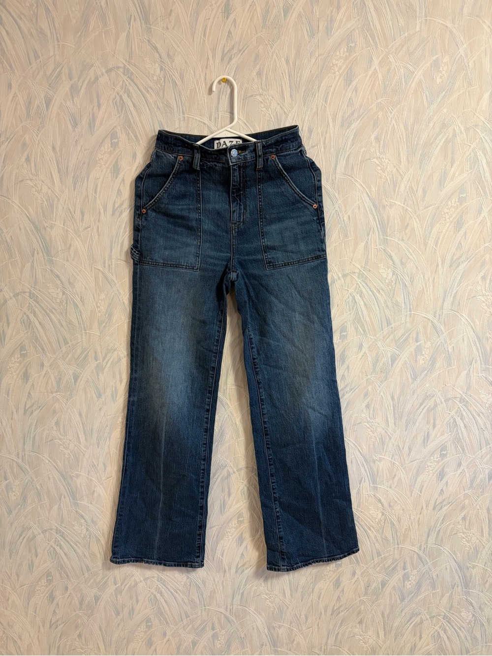 Dark Blue Women's Straight-Leg Jeans - DAZE